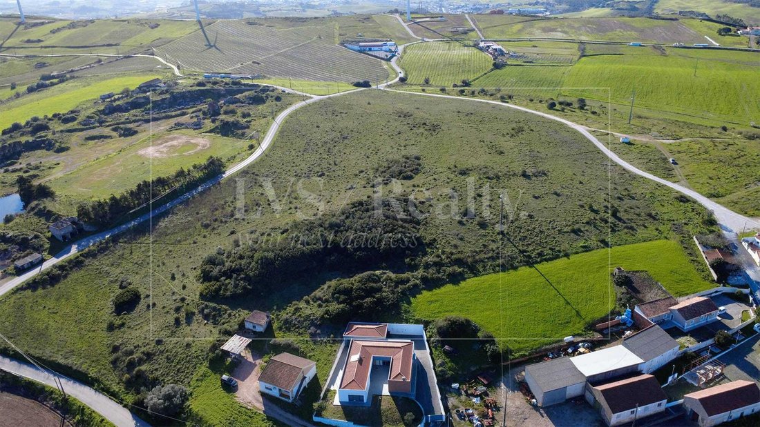 Land in Santa Maria, Sao Pedro e Matacaes, Lisbon, Portugal 1 - 17323778