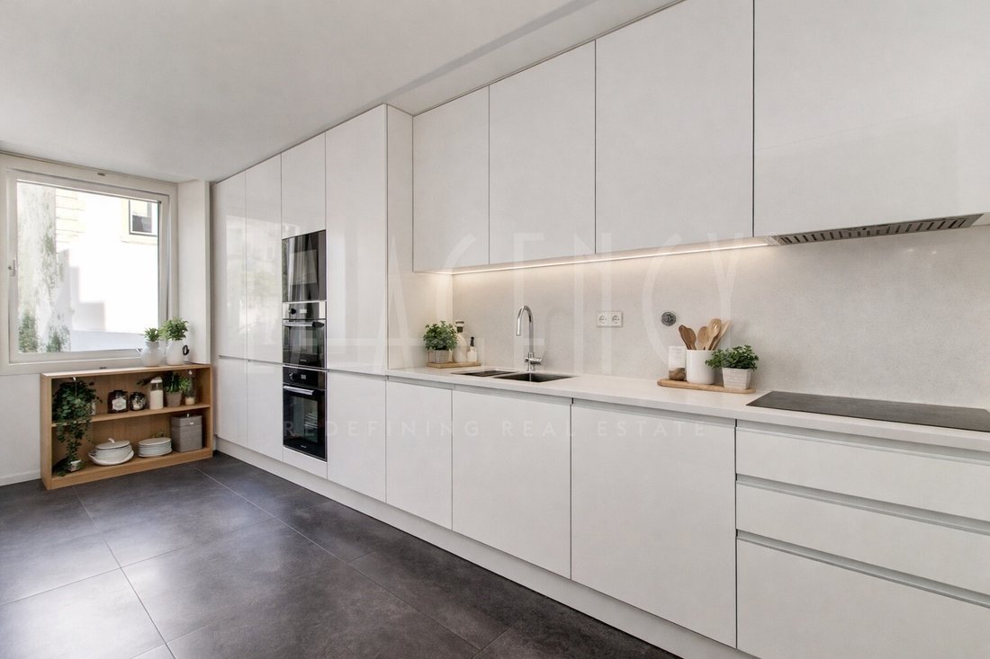 Apartment in Cedofeita, Santo Ildefonso, Se, Miragaia, Sao Nicolau e Vitoria, Porto District, Portugal 3 - 17323654