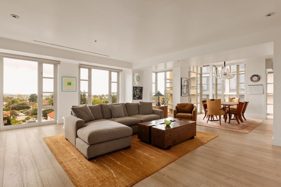 Condo in Los Angeles, California, United States 2 - 17323622