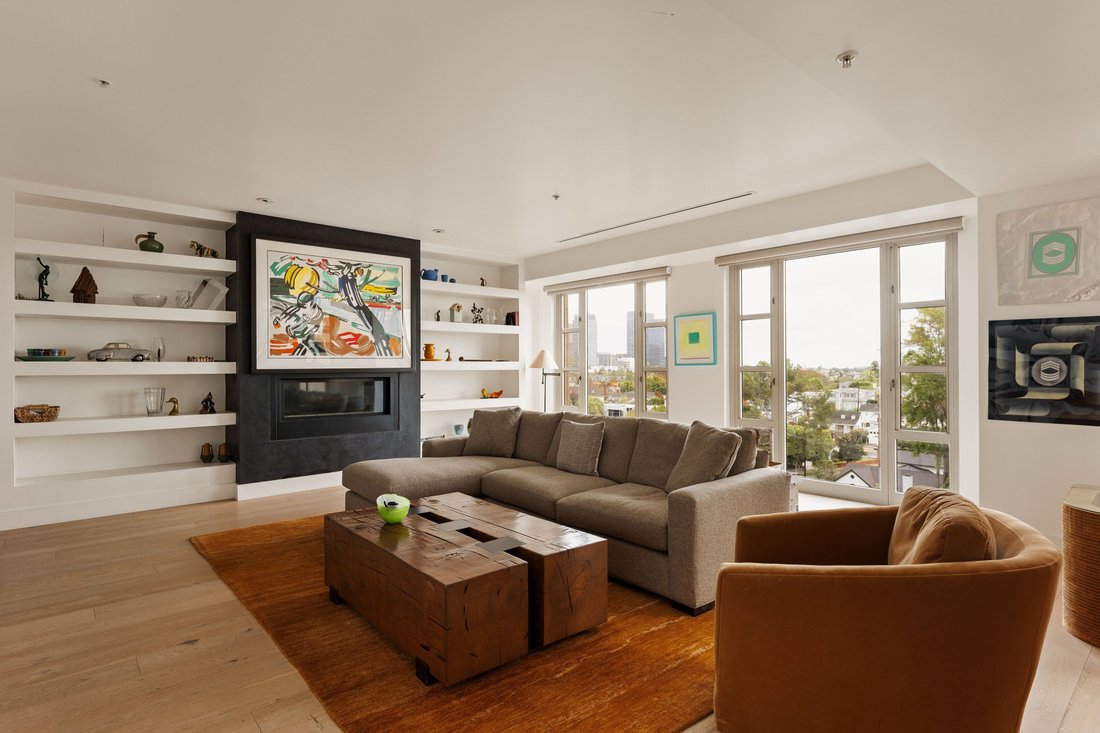 Condo in Los Angeles, California, United States 3 - 17323622