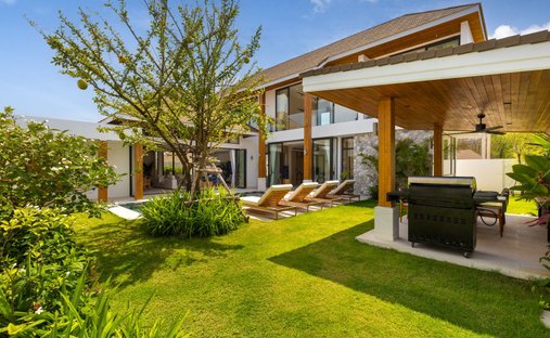 Villa in Choeng Thale, Phuket, Thailand 1