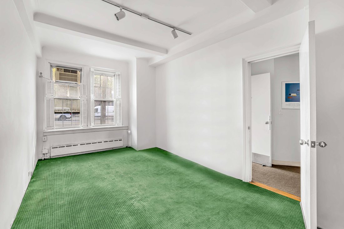 Co Op in New York, New York, United States 4 - 17323621