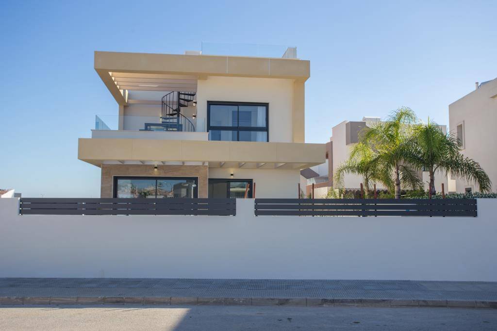 Chalet in Los Montesinos, Valencian Community, Spain 3 - 17323822