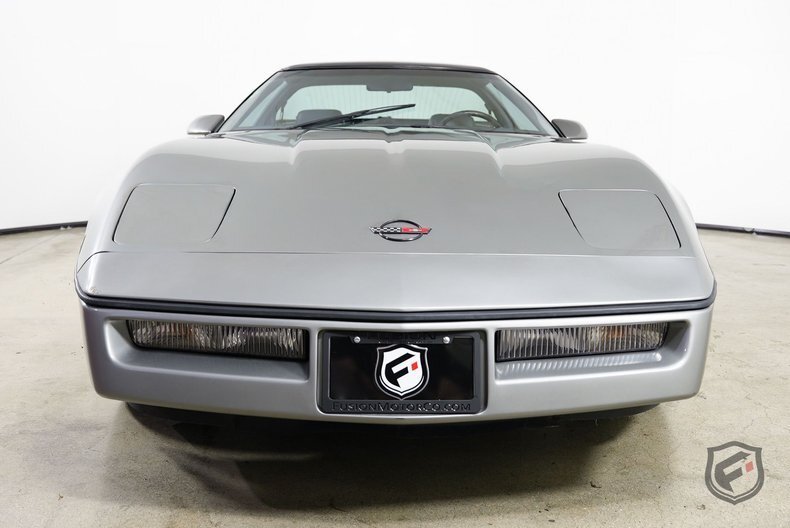 Coupe in Chatsworth, United States 3 - 17329341
