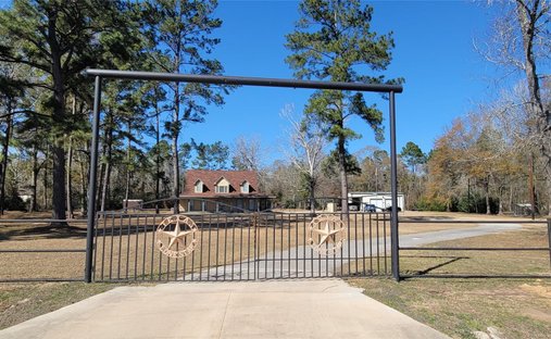 House in Cleveland, Texas, United States 1