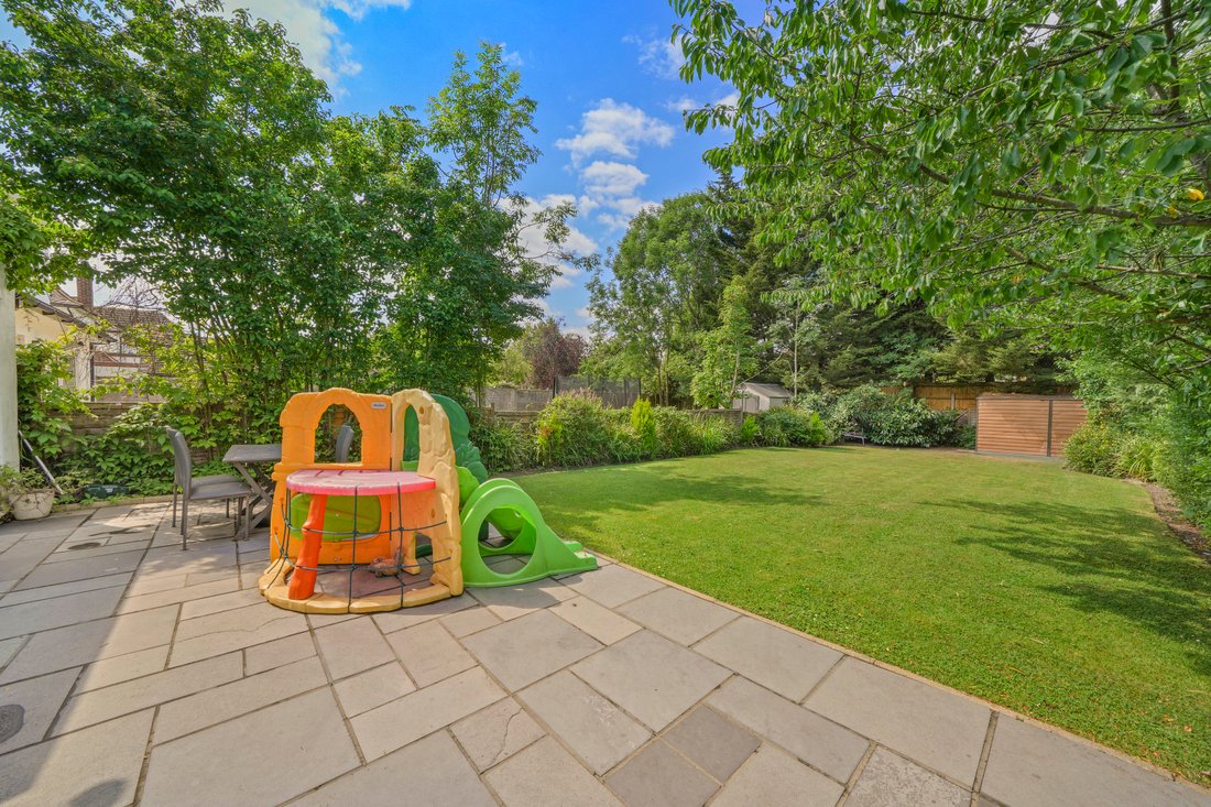 House in Edgware, Barnet, England 3 - 17326051