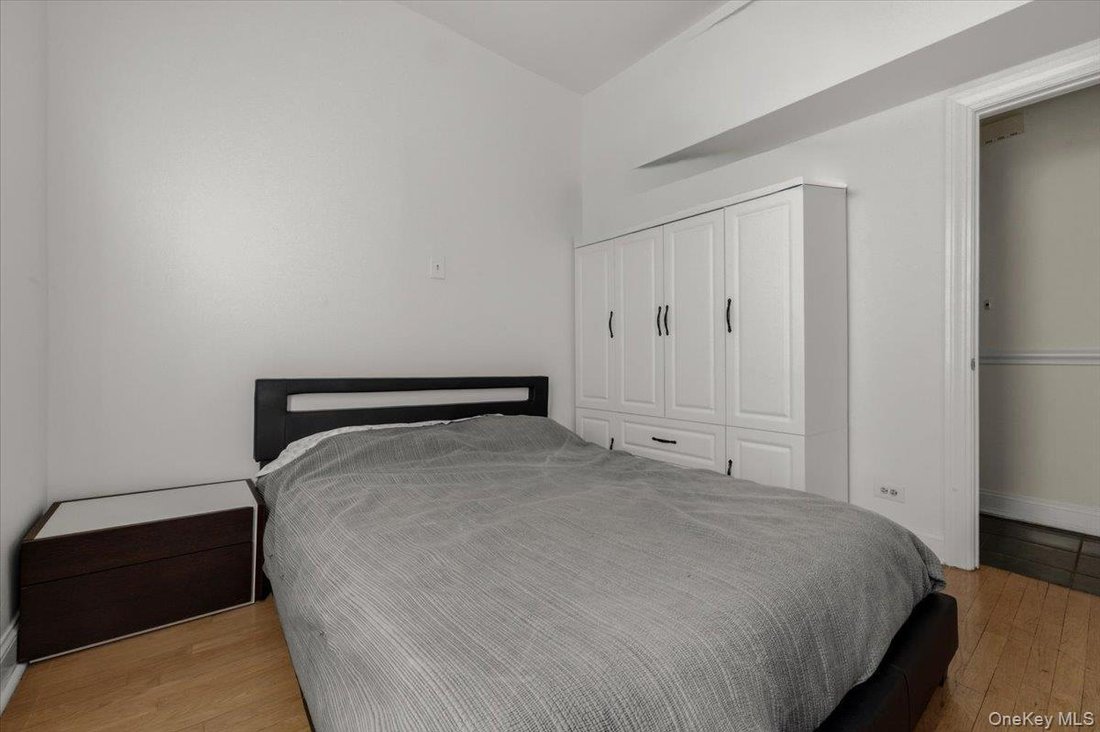 House in New York, New York, United States 5 - 17326895