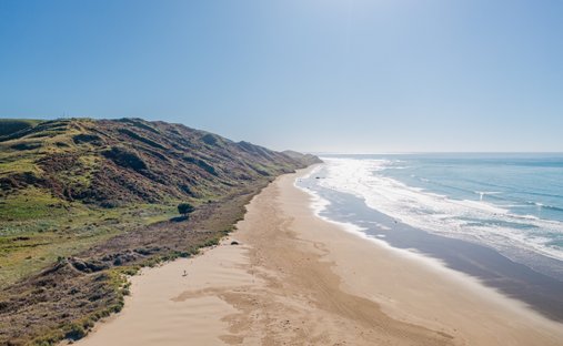 Land in Pourerere, Hawke's Bay, New Zealand 1