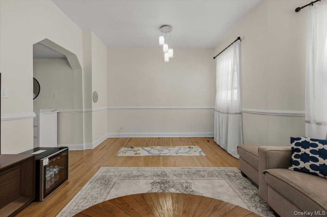 House in New York, New York, United States 4 - 17326895