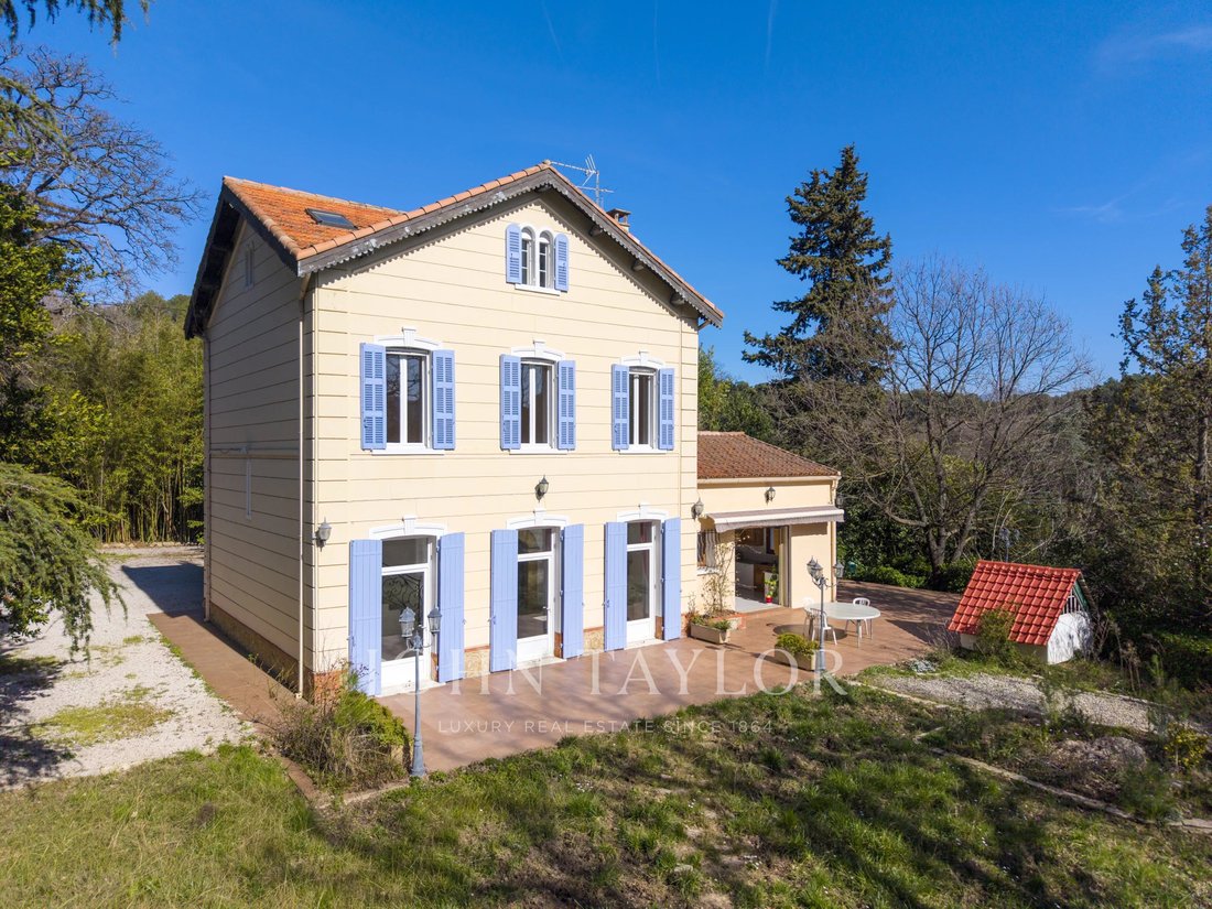 Estate in Beaudinard-Eoures, Aubagne, France 1 - 17324218