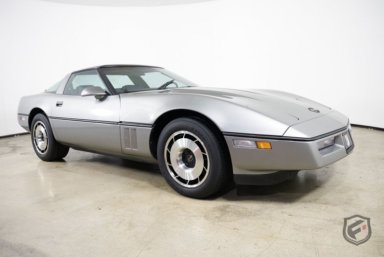 Coupe in Chatsworth, United States 1 - 17329341