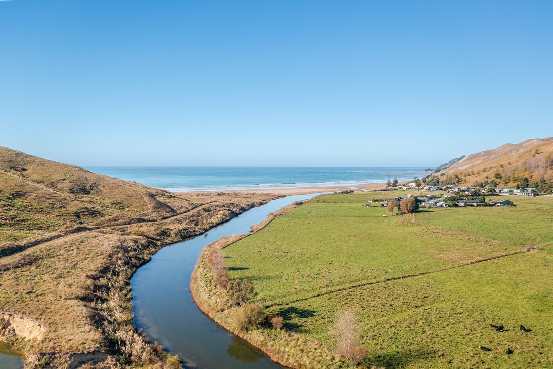 Land in Pourerere, Hawke's Bay, New Zealand 4 - 17237649