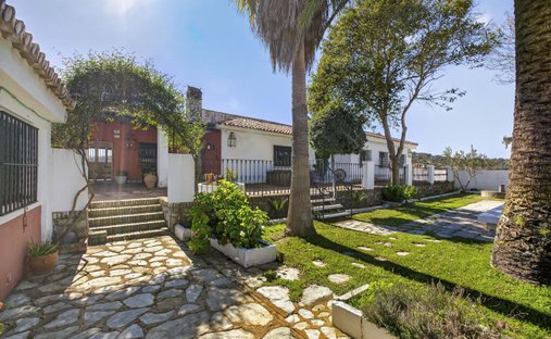 Finca in El Castillo de las Guardas, Andalusia, Spain 1