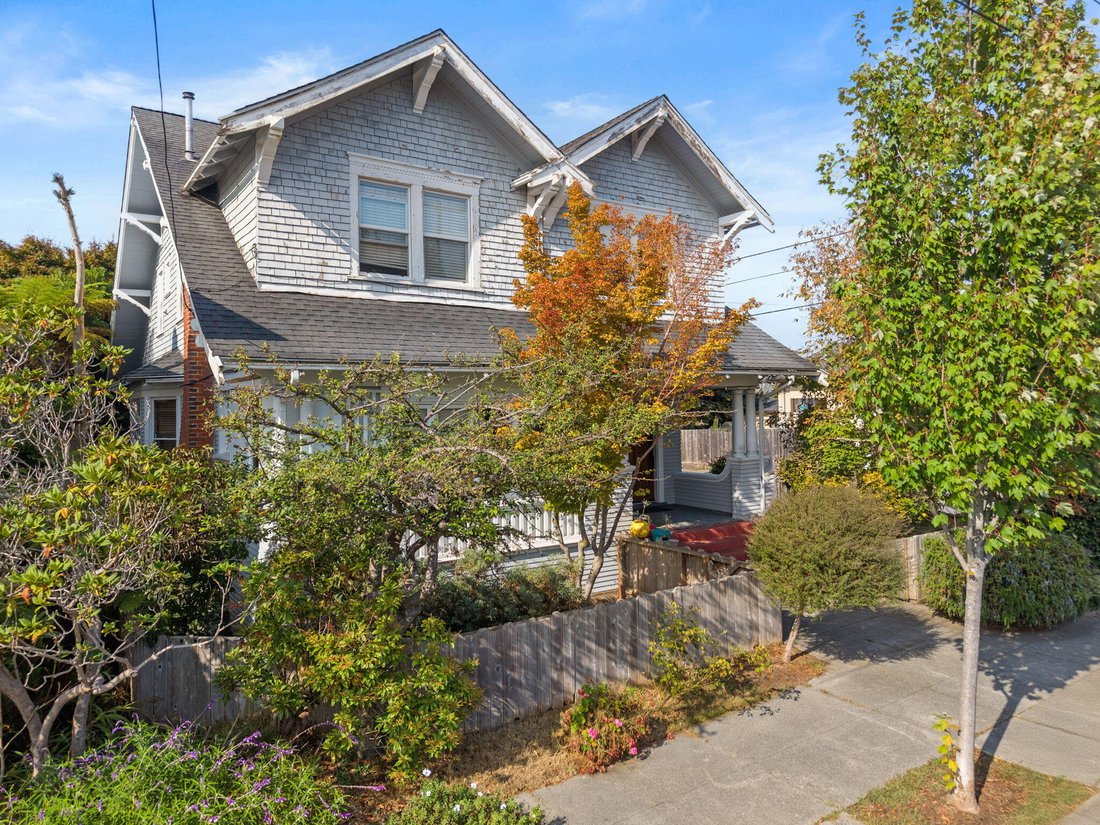 Eureka, California, United States 4 - 17325338