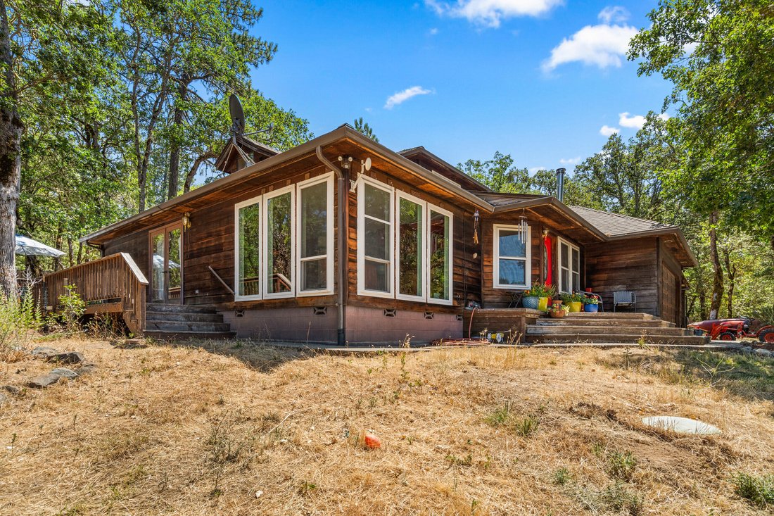 House in Grants Pass, Oregon, United States 2 - 17328859