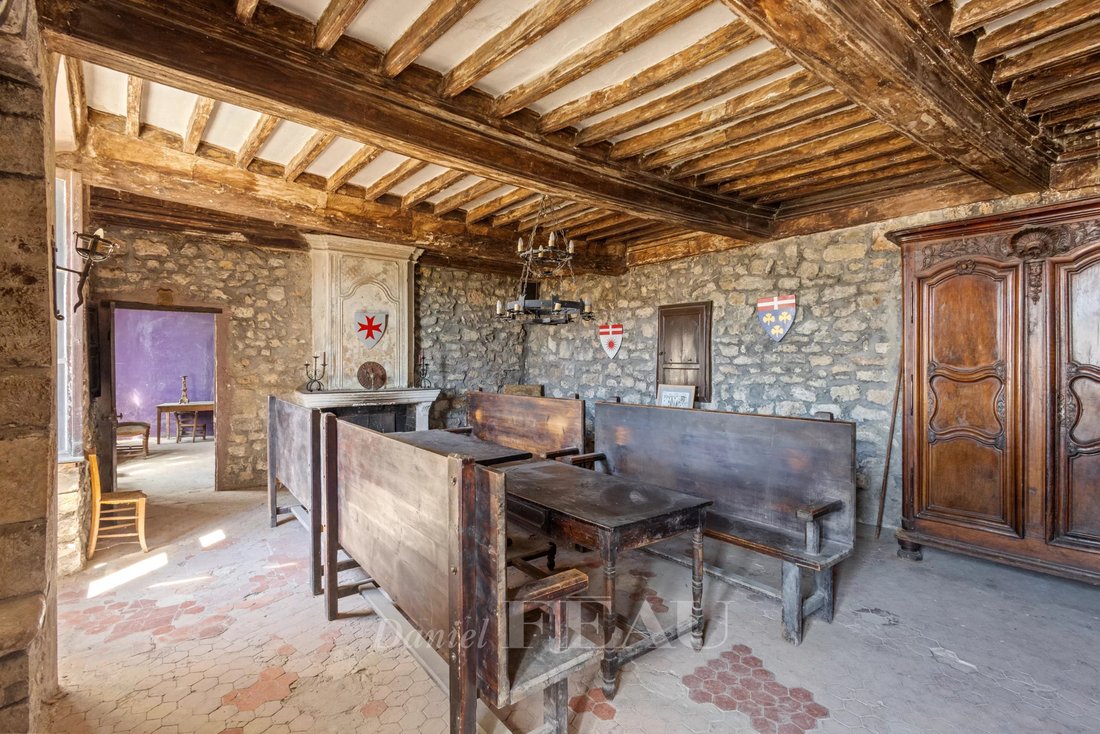 Castle in Montfort-sur-Argens, Provence-Alpes-Côte d'Azur, France 4 - 17325152
