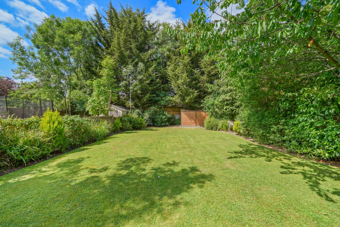 House in Edgware, Barnet, England 4 - 17326051