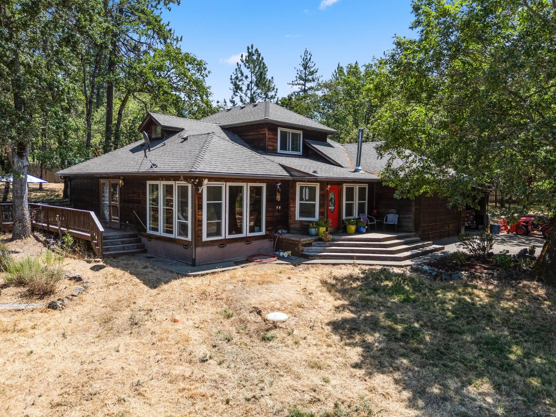 House in Grants Pass, Oregon, United States 1 - 17328859