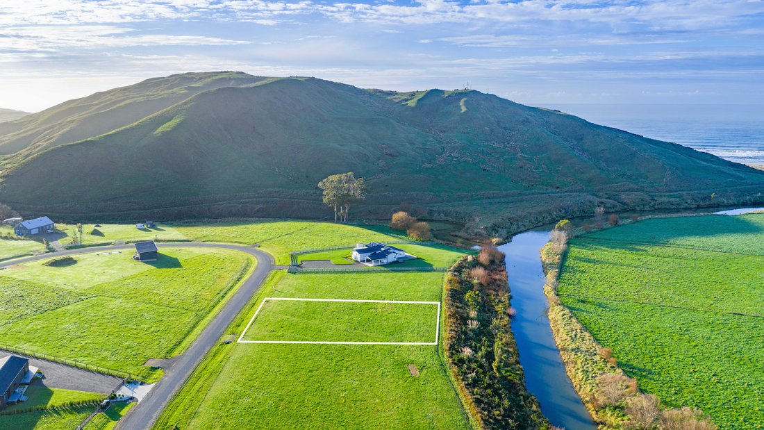 Land in Pourerere, Hawke's Bay, New Zealand 2 - 17237649