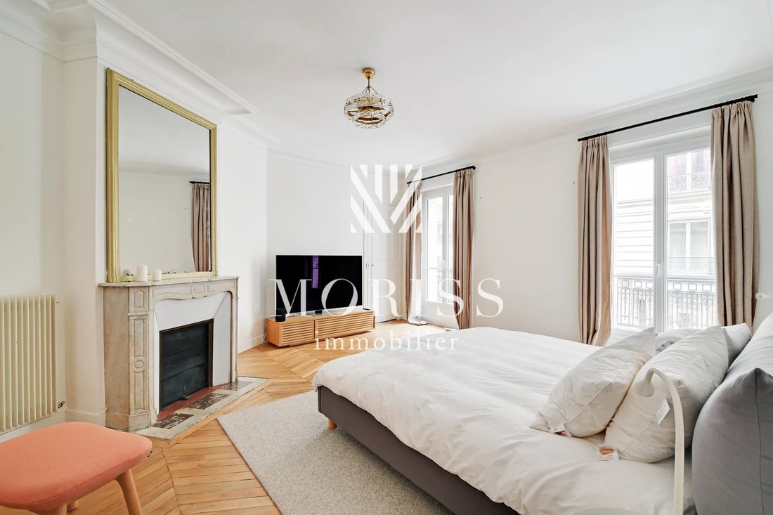 Apartment in Saint Philippe du Roule, Paris 8e Arrondissement, Paris 4 - 17324430