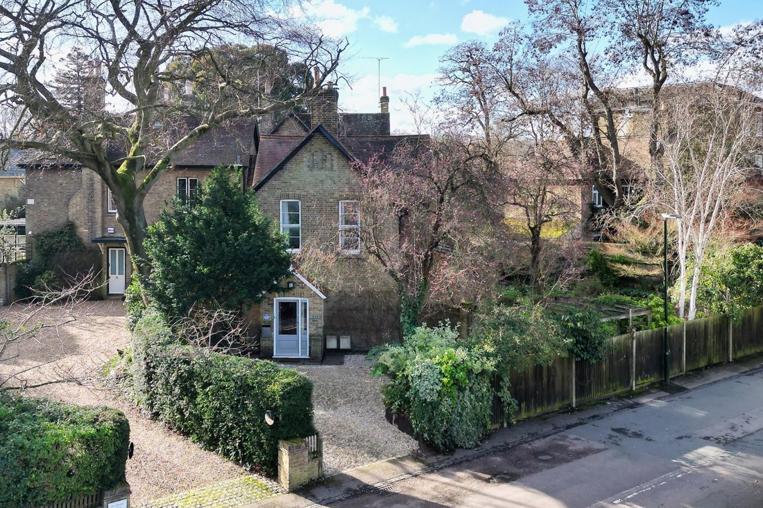 House in Palewell, Richmond Upon Thames, England 2 - 17326048