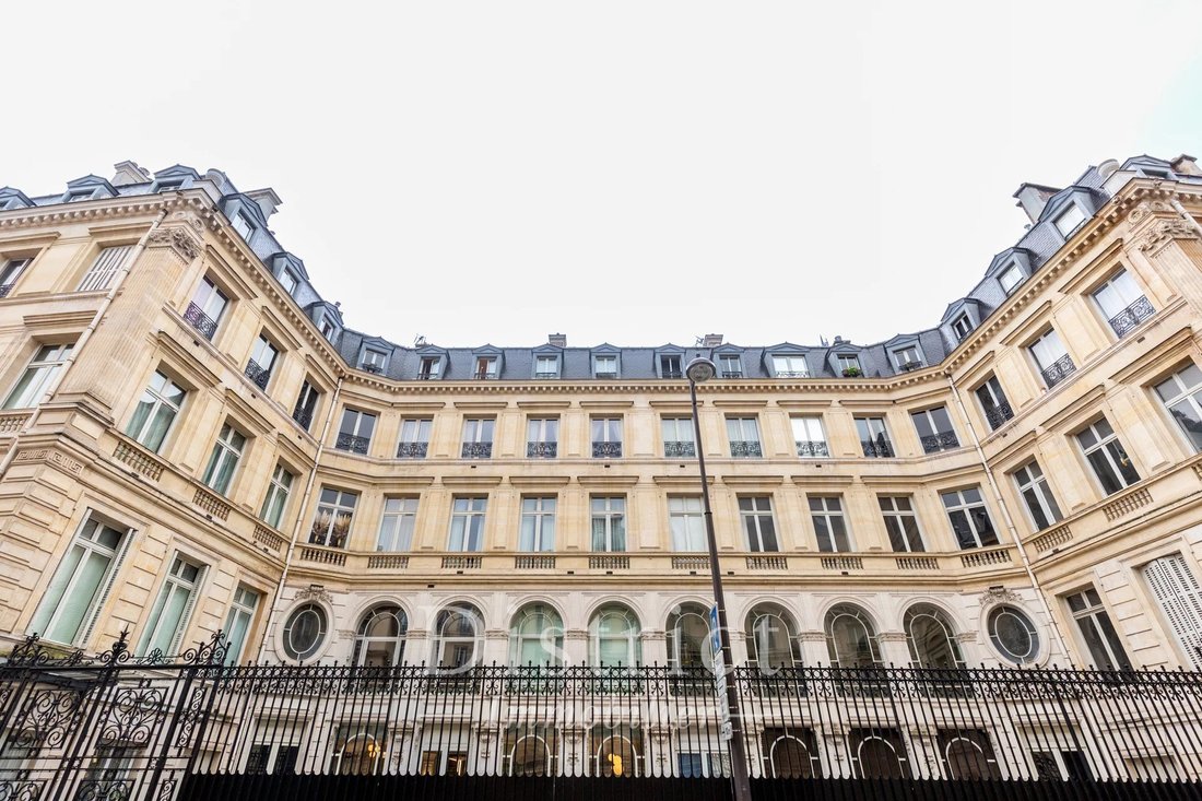 Apartment in Hoche-Friedland, Paris 8e Arrondissement, Paris 1 - 14340406