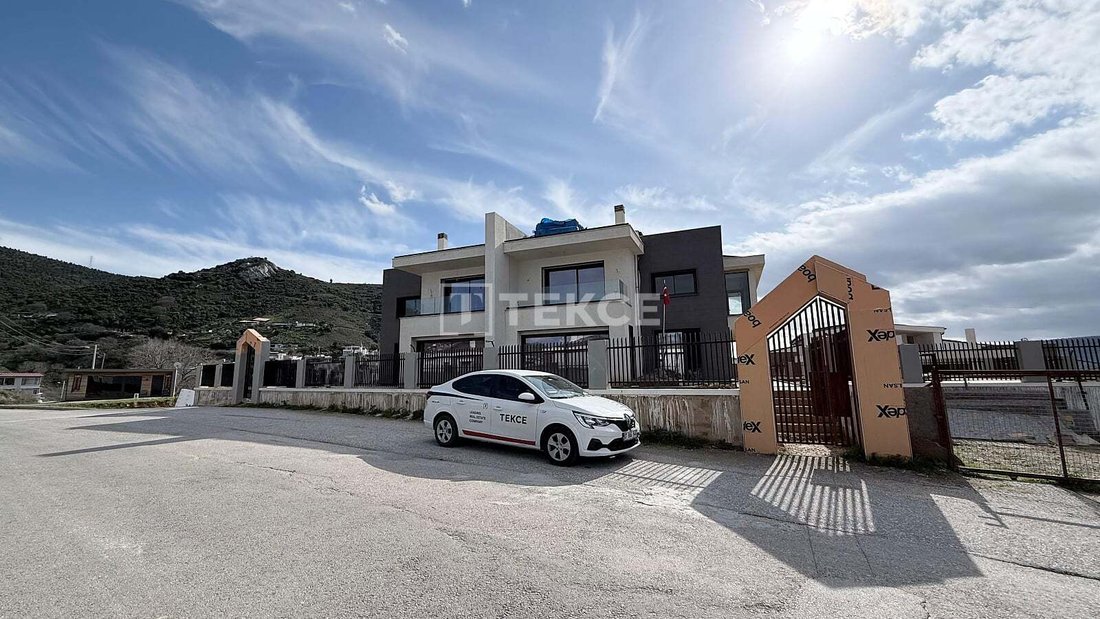 Villa in Güzelbahçe, İzmir, Turkey 1 - 17326046