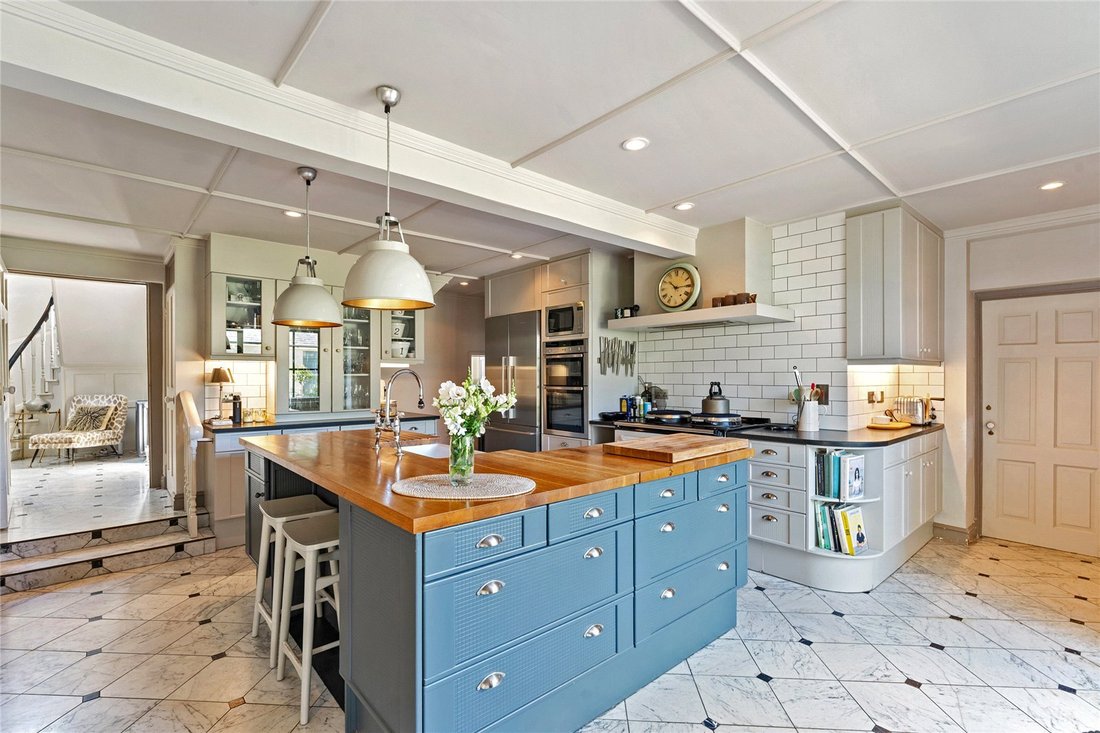 House in Bayford, England 4 - 17324426
