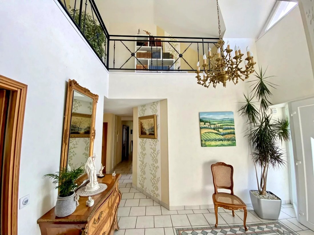 House in Jardins des Grottes, Cambrai, France 3 - 17325202