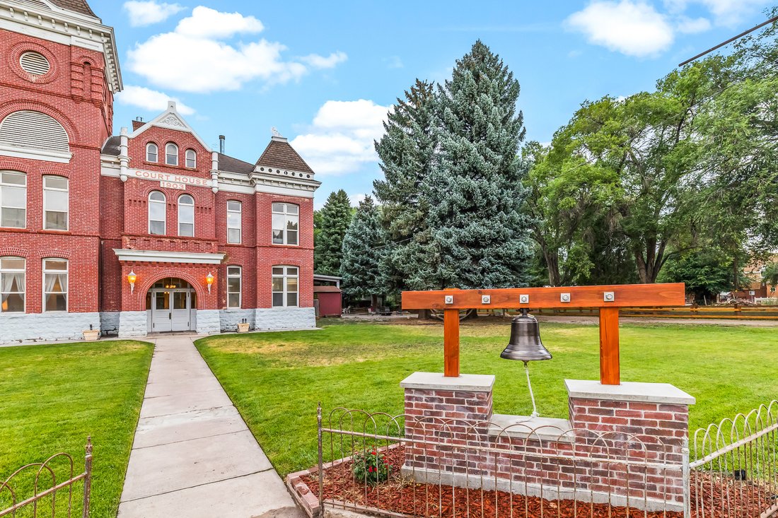 House in Junction, Utah, United States 4 - 17326092