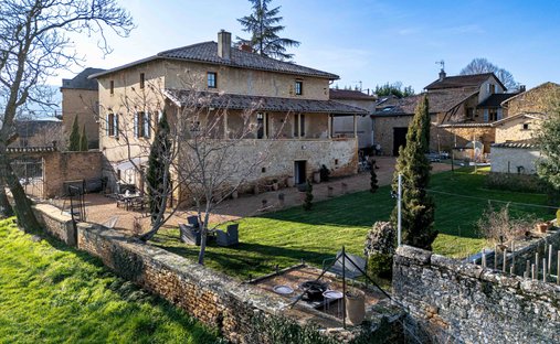 Casa a Porte des Pierres Dorées, Alvernia-Rodano-Alpi, Francia 1