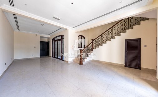 Villa in JVC / Jumeirah Village Circle, Dubai, United Arab Emirates 1