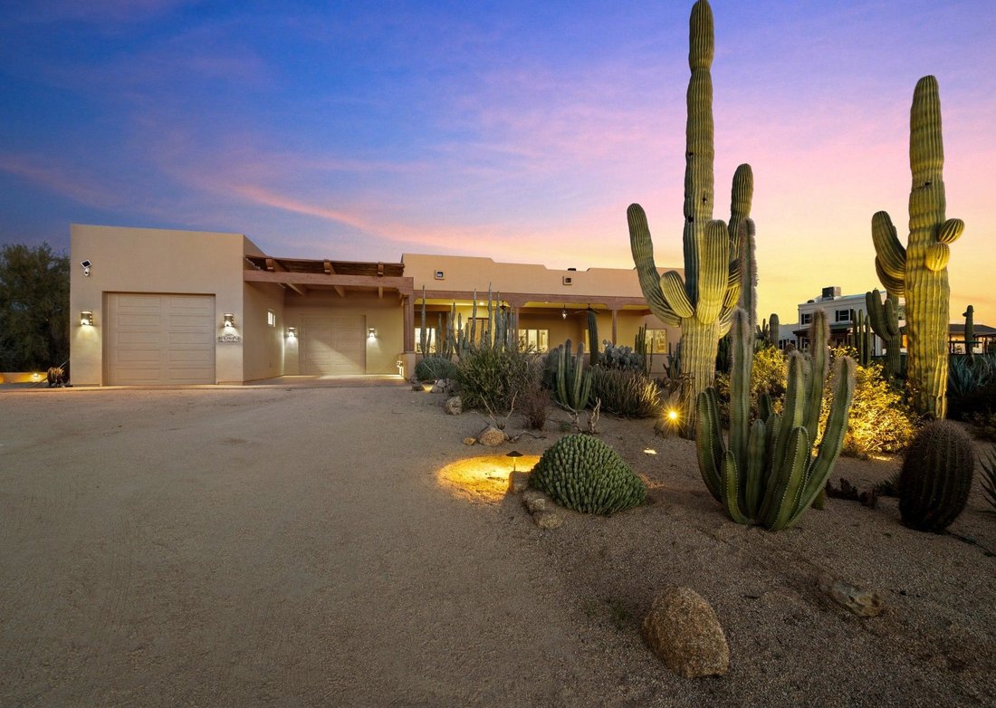 Carefree, Arizona, United States 3 - 17329784