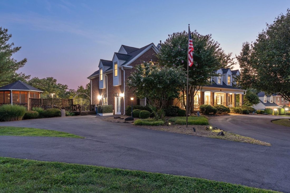 Centreville, Virginia, United States 3 - 17315664