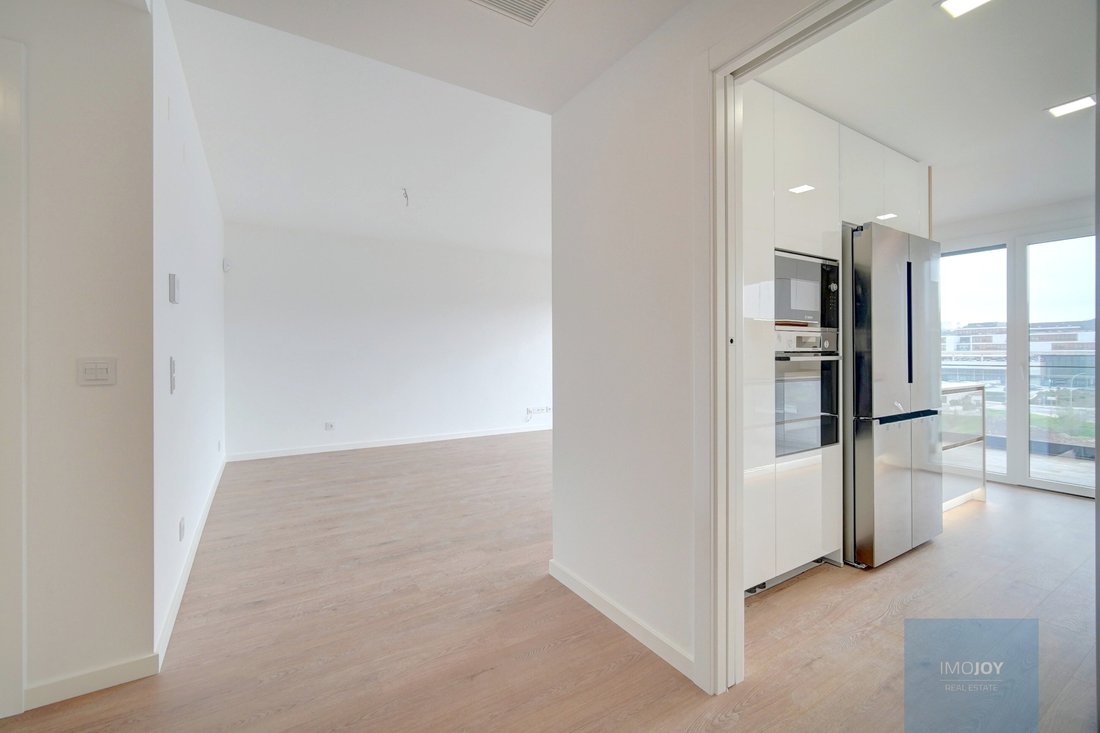 Apartment in Paco de Arcos, Lisbon, Portugal 1 - 17248088