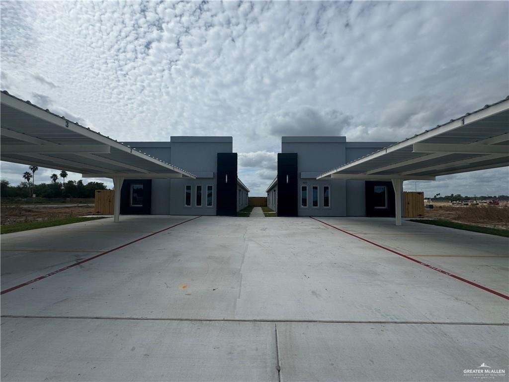 Elsa, Texas, United States 1 - 17326025