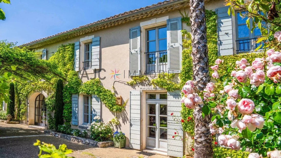 House in Saint-Rémy-de-Provence, Provence-Alpes-Côte d'Azur, France 2 - 17324314
