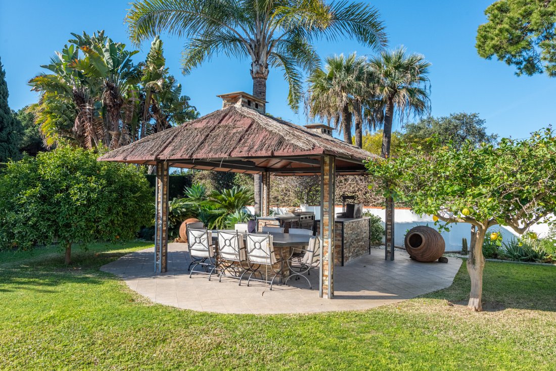 Villa in Marbella, Andalusia, Spain 2 - 17138117