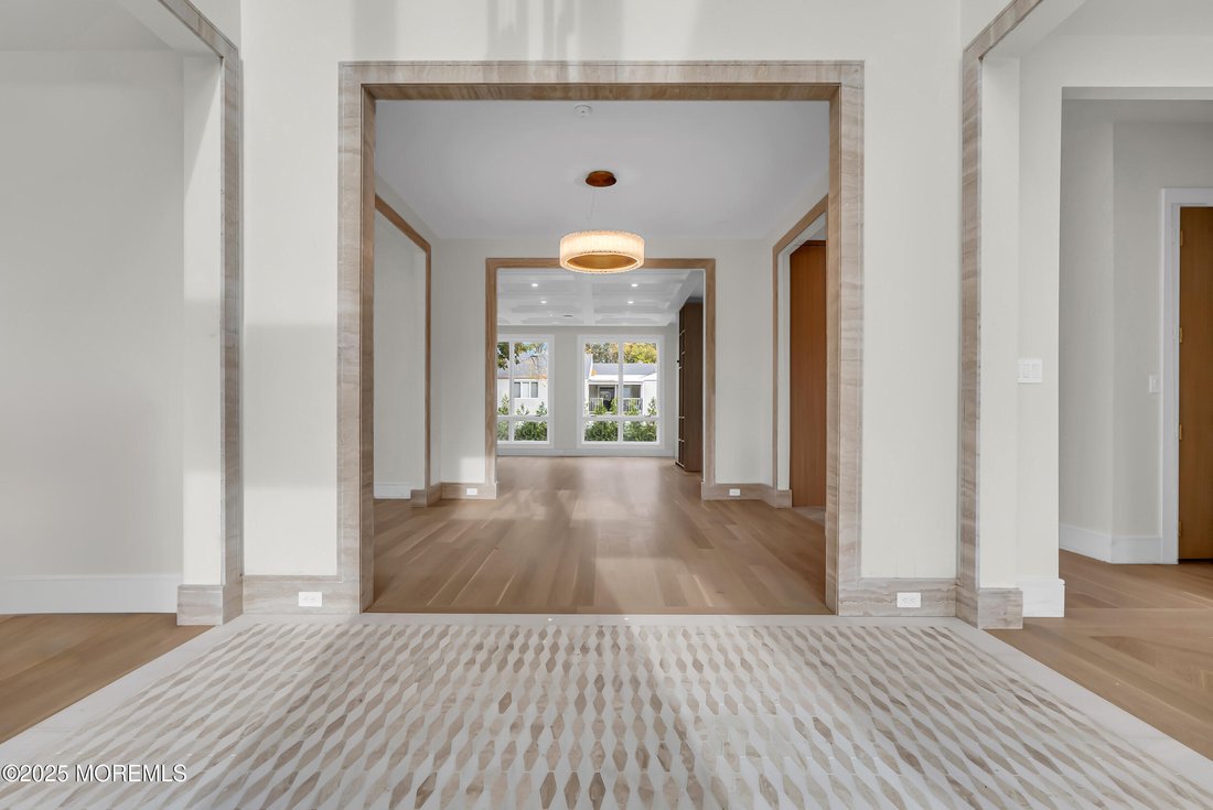House in Long Branch, New Jersey, United States 3 - 17324178