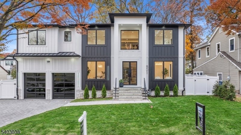 House in Paramus, New Jersey, United States 1 - 17325752