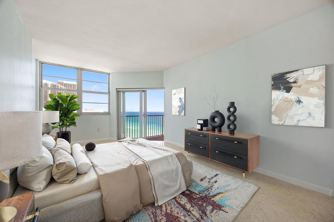 Condo in Hallandale Beach, Florida, United States 1 - 17329917