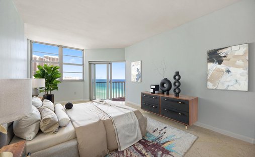 Condo in Hallandale Beach, Florida, United States 1