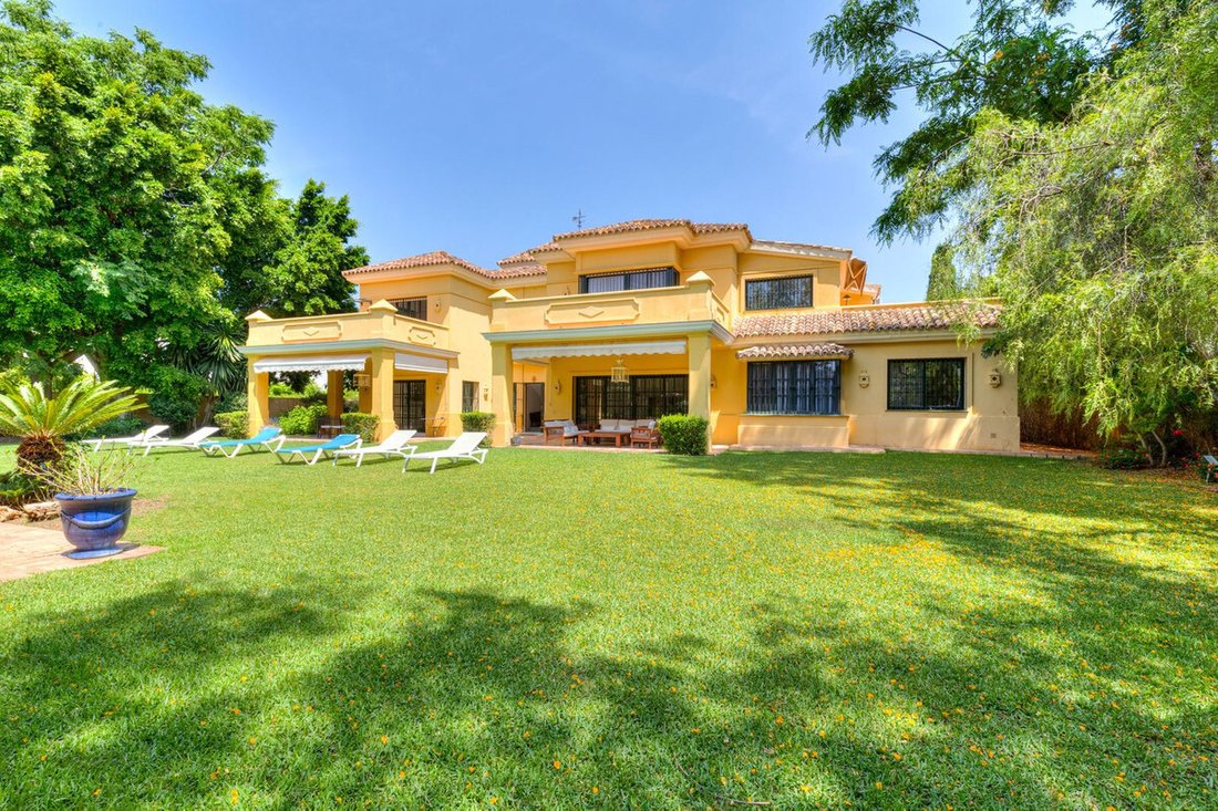Villa a Guadalmina Baja, San Pedro de Alcántara, Spagna 1 - 17330902