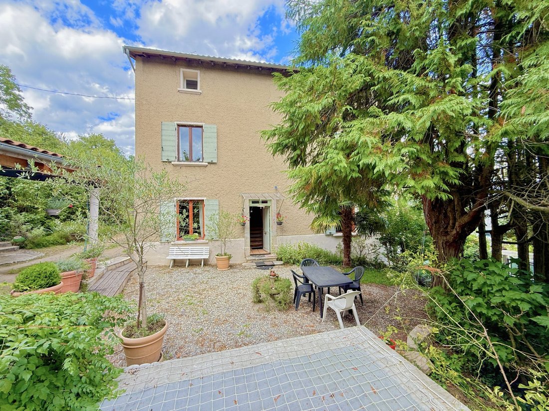 House in Chaponost, Auvergne-Rhône-Alpes, France 1 - 17328618