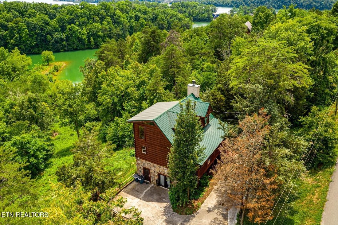 House in Sevierville, Tennessee, United States 1 - 17324580