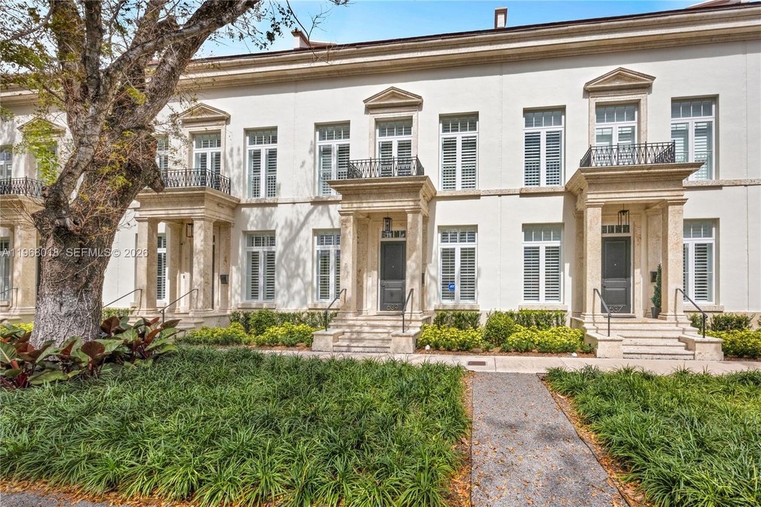 Townhouse in Coral Gables, Florida, United States 2 - 17324278