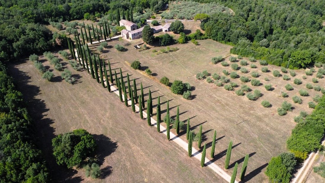 Farm Ranch in Siena, Tuscany, Italy 3 - 17327951
