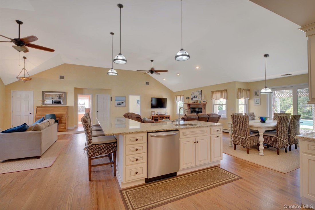 House in East Marion, New York, United States 4 - 17328011