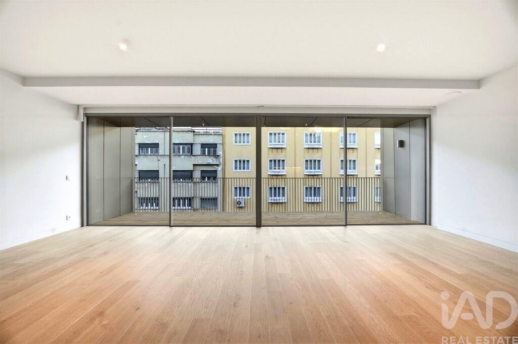 Apartment in Santo Antonio, Lisbon, Portugal 3 - 17329935