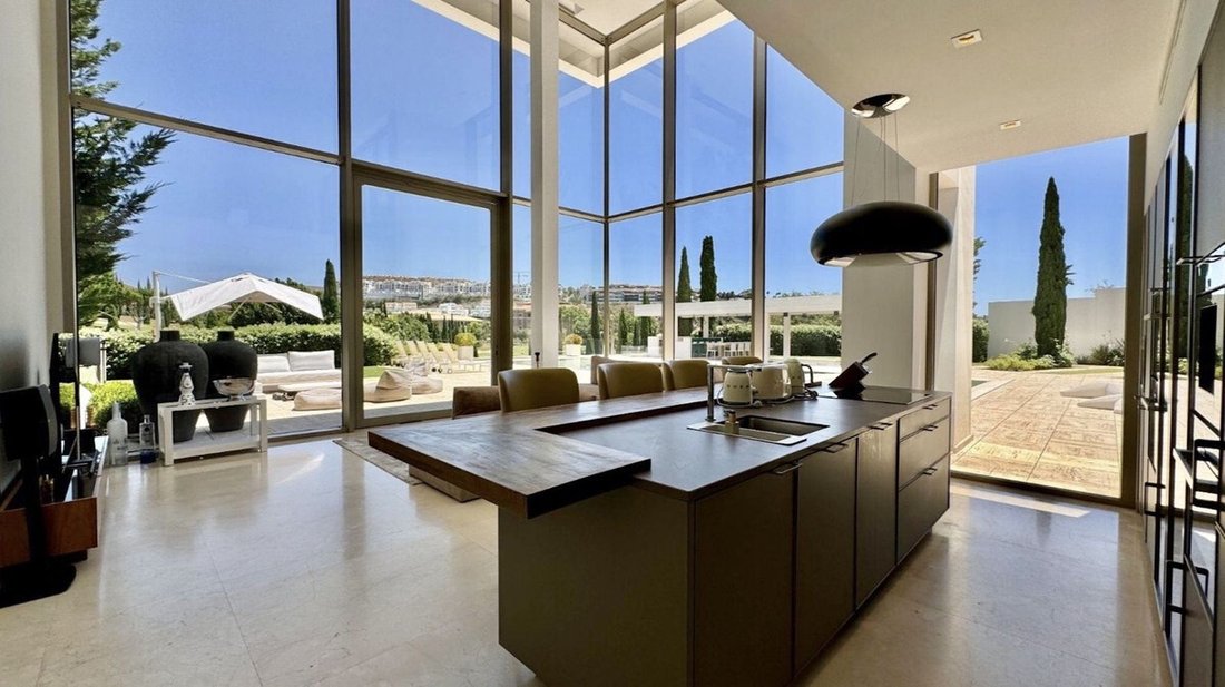 Villa in Estepona, Andalusia, Spain 2 - 17330942